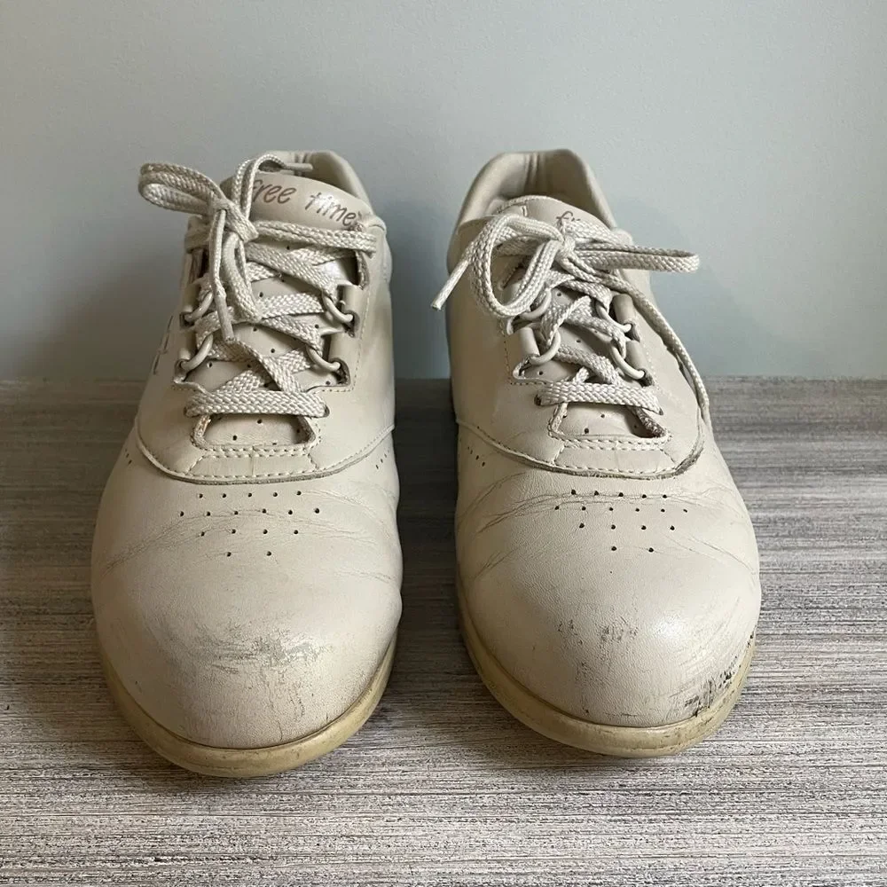 SAS Free Time Walking Shoes - Size 8